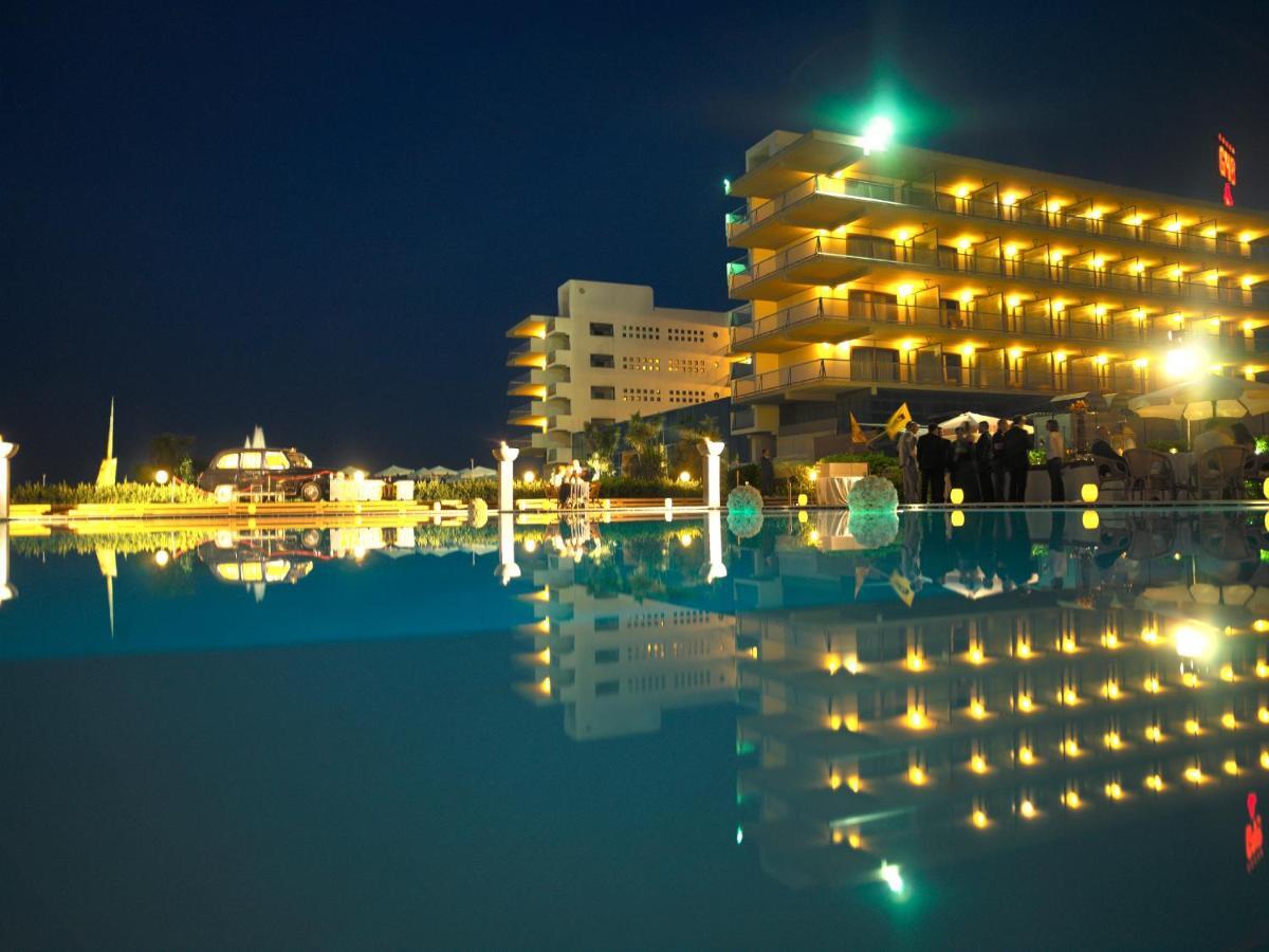 Grand Hotel Berti Silvi Marina Exterior foto